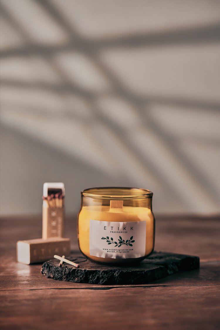 Etikk NATURAL CANDLE (Classic Collection) MUSKY VANILLA AMBER